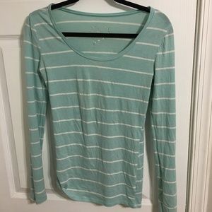 Rue 21 long sleeve t-shirt